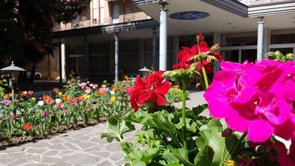 Hotel Terme Villa Piave อาบาโนแตร์เม ภายนอก รูปภาพ