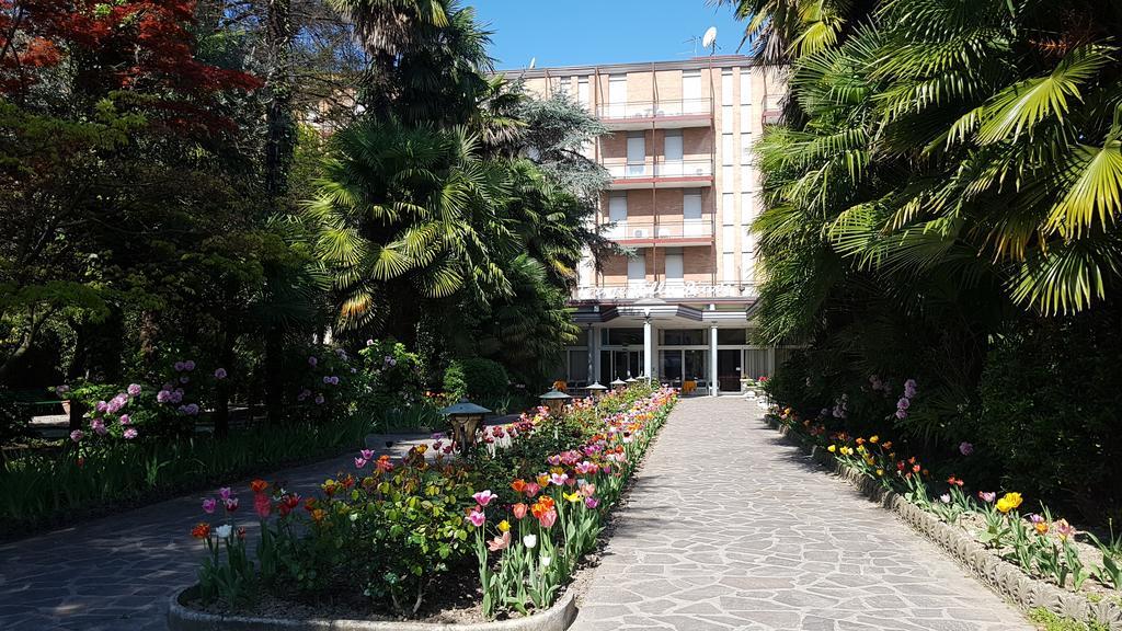 Hotel Terme Villa Piave อาบาโนแตร์เม ภายนอก รูปภาพ