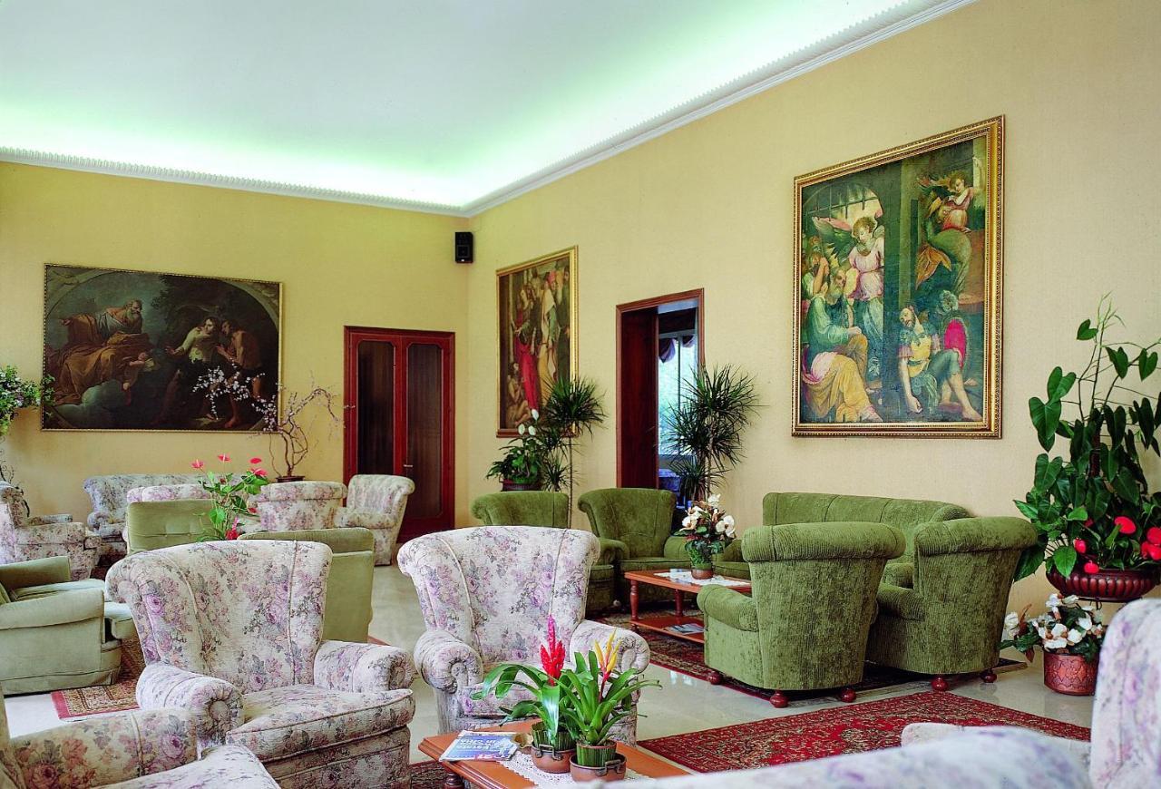 Hotel Terme Villa Piave อาบาโนแตร์เม ภายนอก รูปภาพ